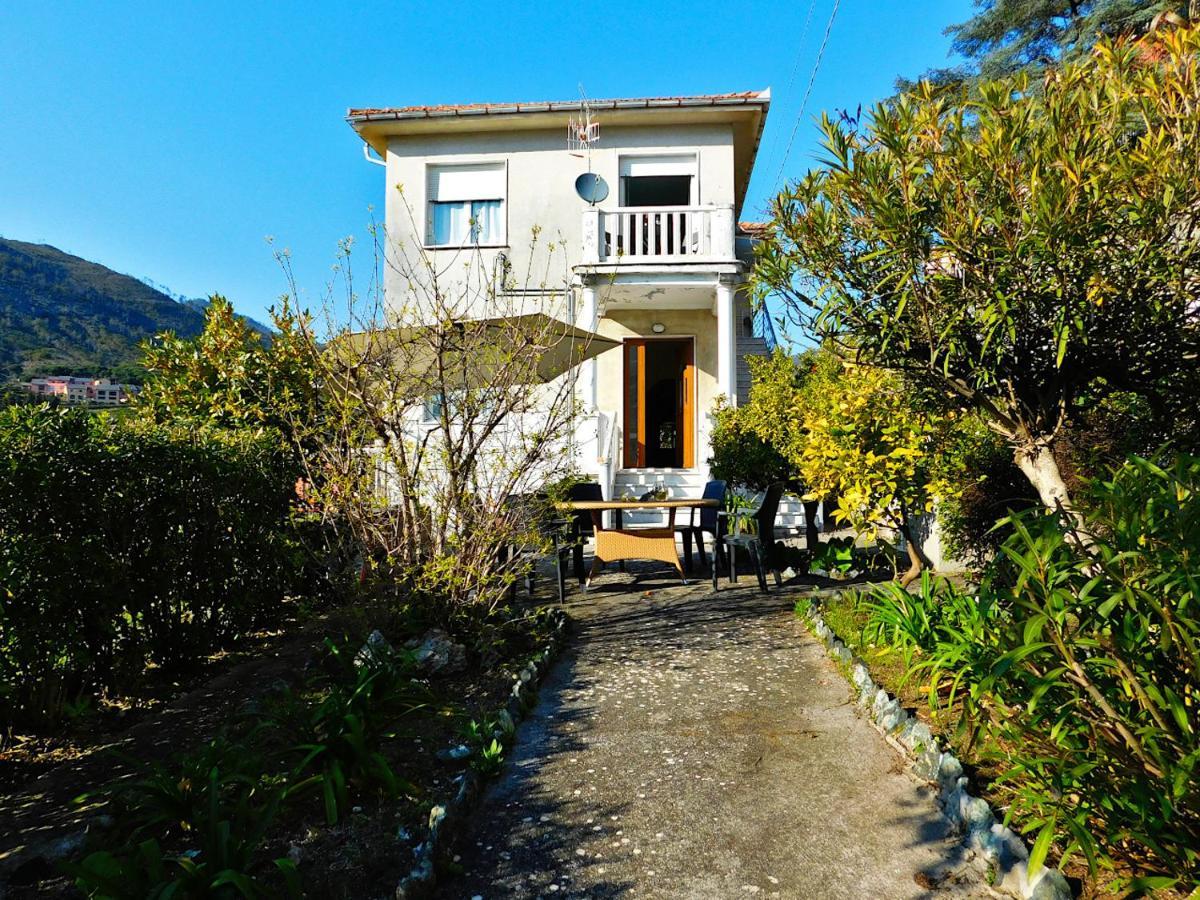 Villa Unifamiliare Con Posto Auto! Levanto Eksteriør bilde